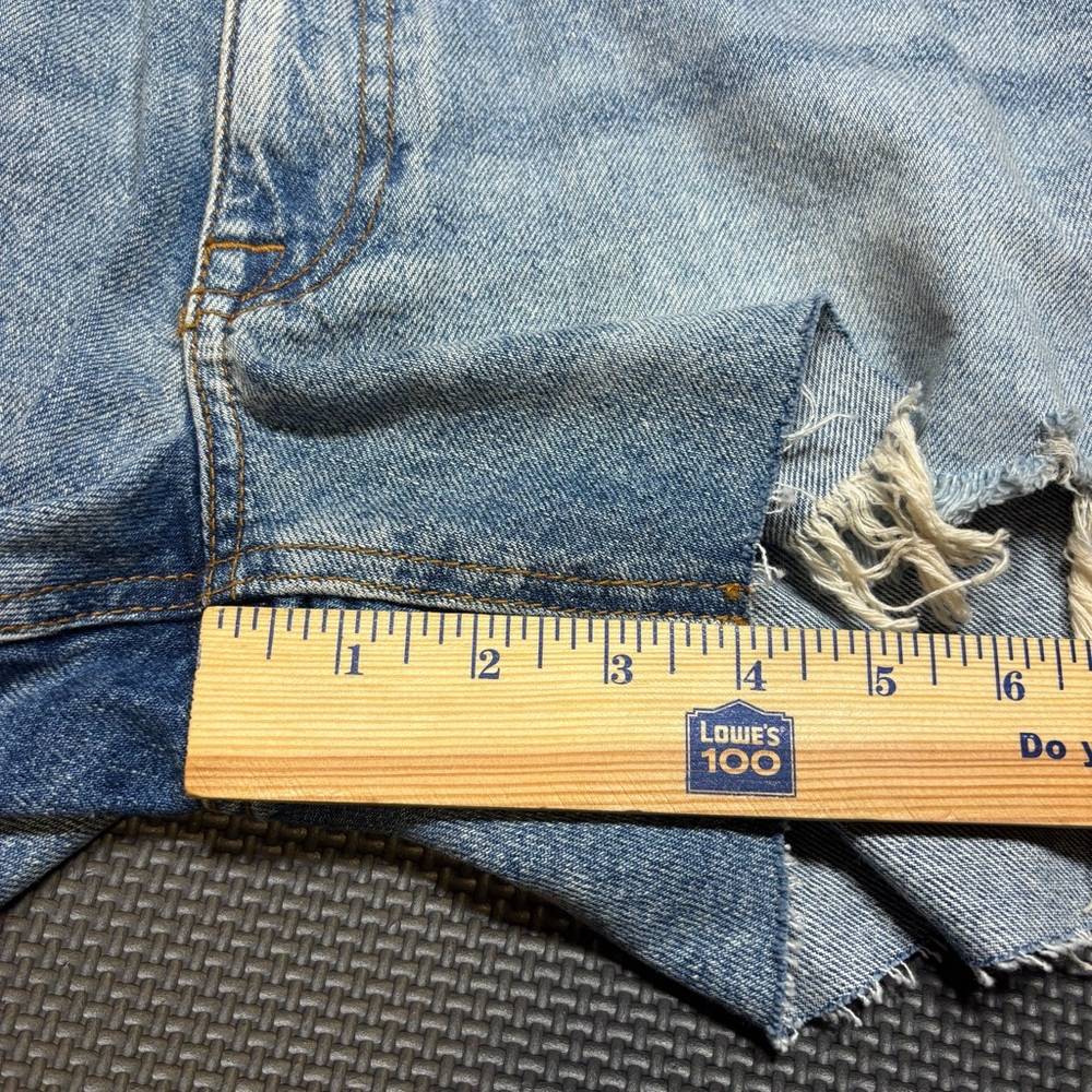 Asos Design Women's Denim Raw Hem Shorts 90s Mid Wash Blue Size 36 Festival Boho - Picture 7 of 7